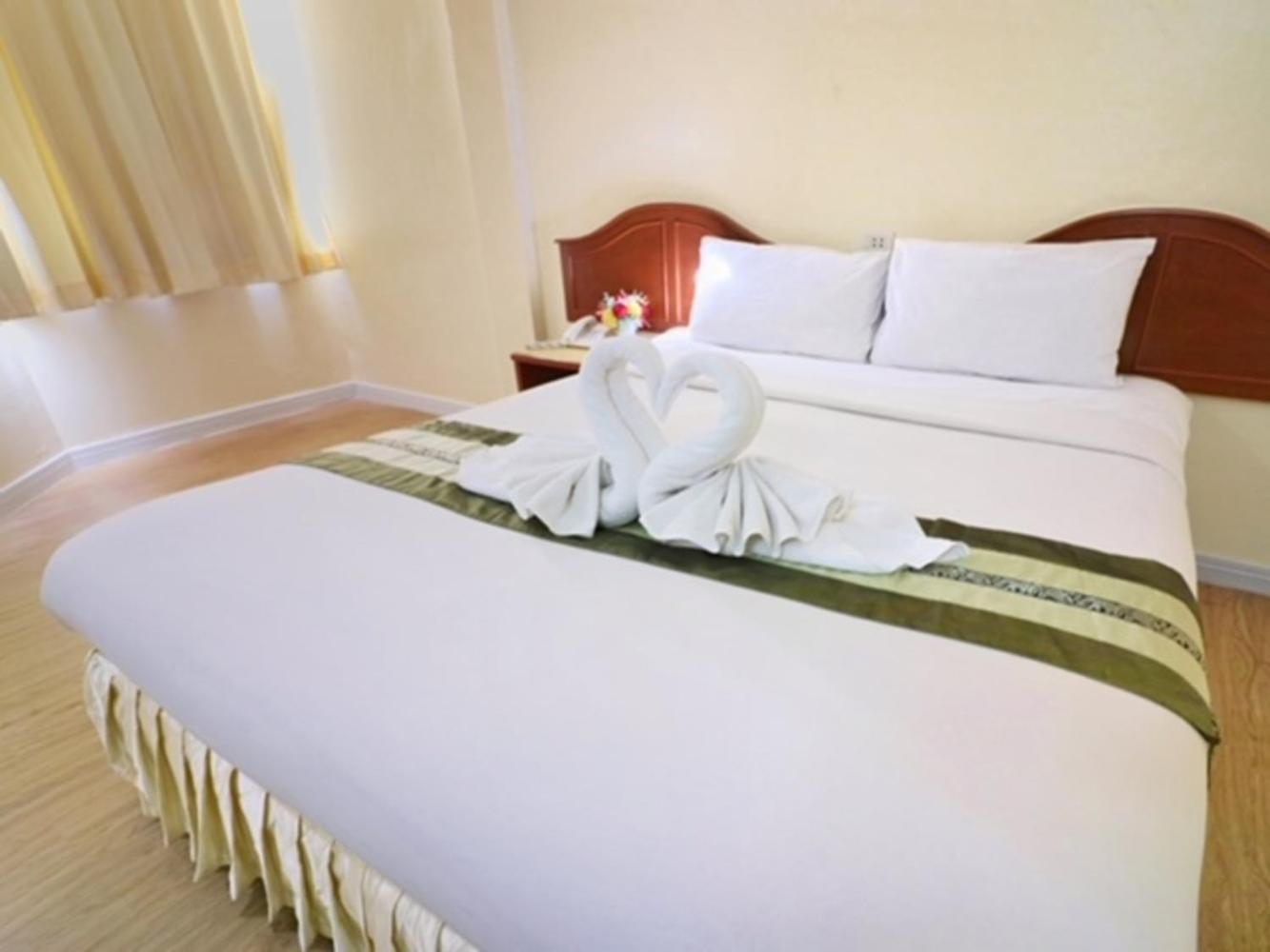 Chumphon Gardens Hotel Exterior foto