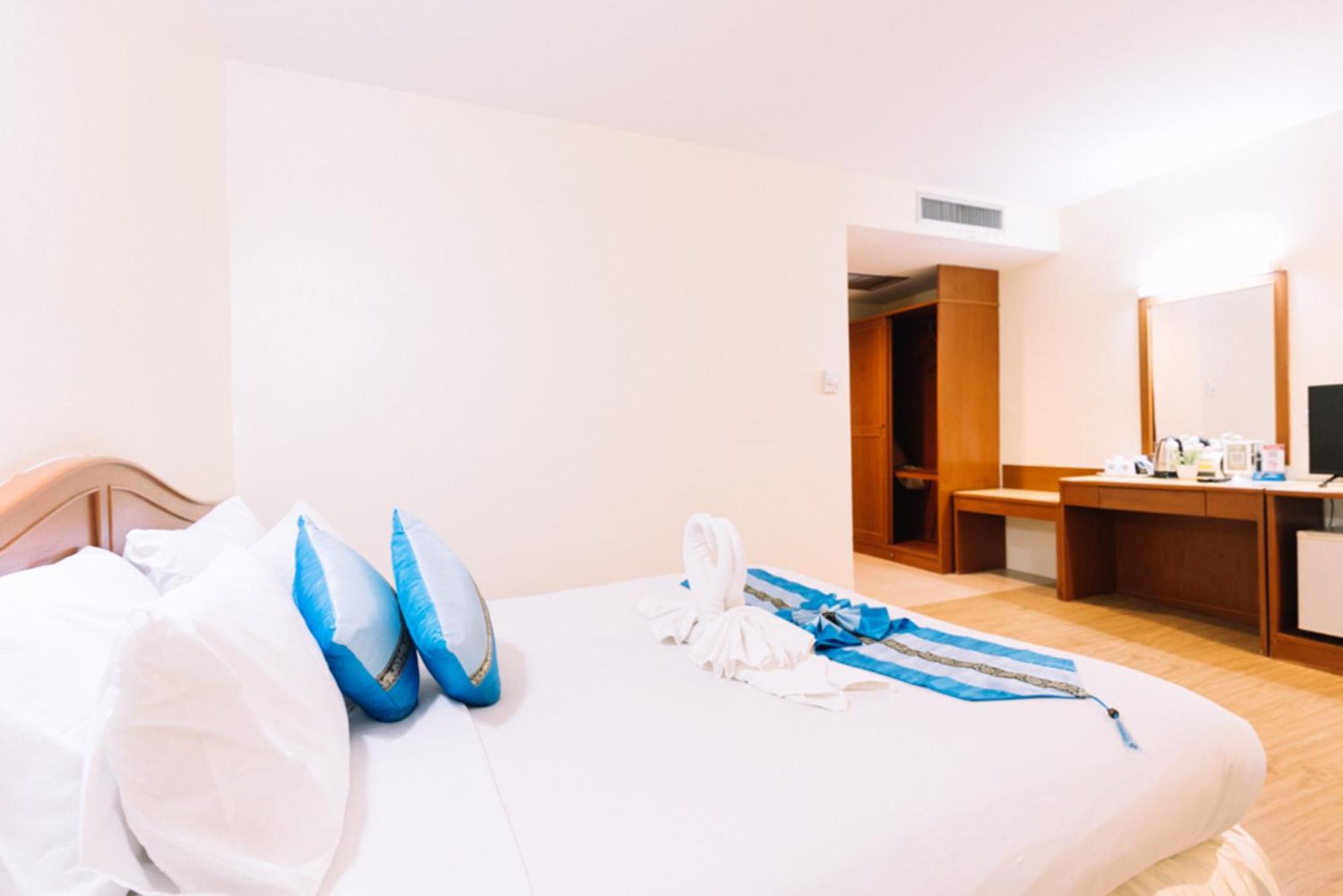 Chumphon Gardens Hotel Exterior foto