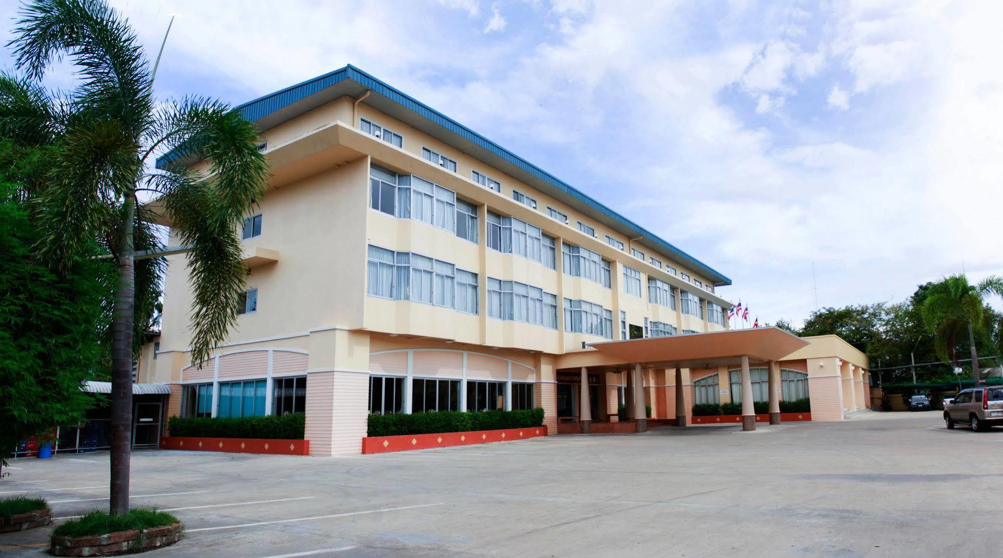 Chumphon Gardens Hotel Exterior foto