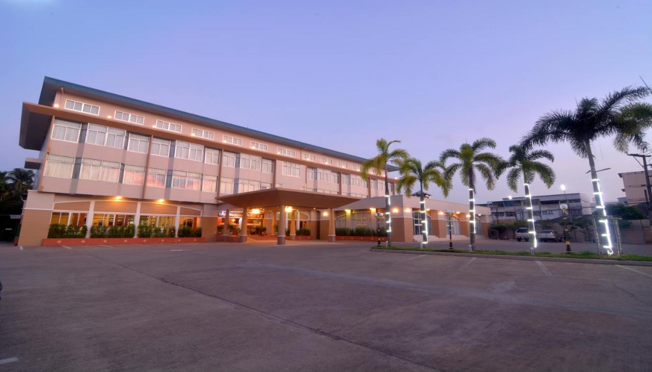 Chumphon Gardens Hotel Exterior foto